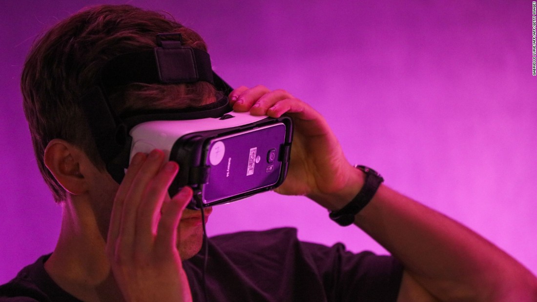 Lo que los padres deben saber sobre el equipo de realidad virtual que los niños quieren