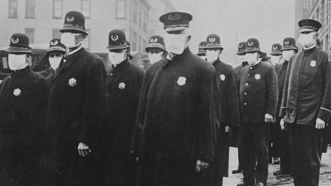 Durante la pandemia de gripe de 1918, no usar una máscara era ilegal en algunas partes de América. Lo que ha cambiado