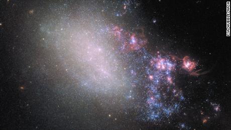 El Hubble captura una imagen del impacto galáctico y el escape & # 39;