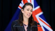 Nueva Zelanda ha informado una disminución en el número de nuevos casos de coronavirus por cuarto día consecutivo. El país sigue endureciendo las restricciones fronterizas.