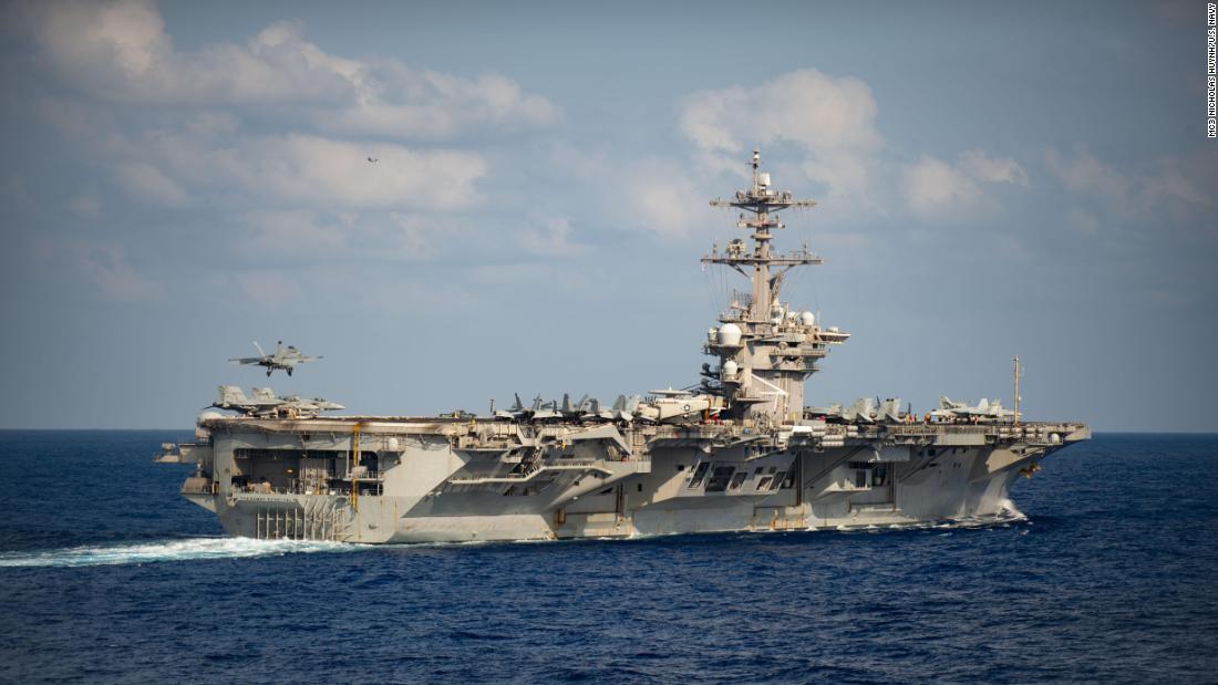 USS Roosevelt: Navy lanza una investigación más amplia sobre un portaaviones infectado con virus