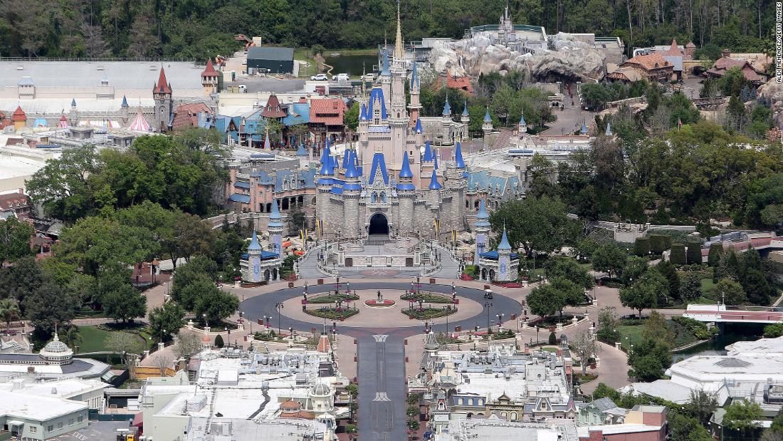 Disney World establece una fecha de reapertura