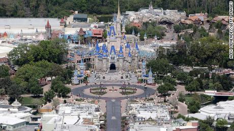 Disney World establece una fecha de reapertura