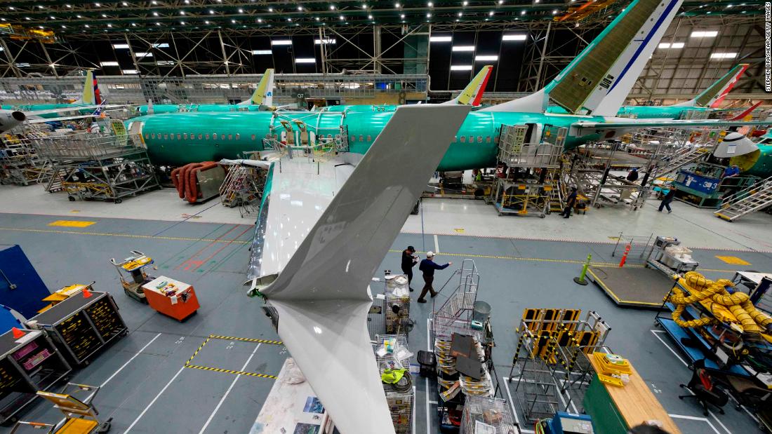 Boeing está construyendo el 737 Max nuevamente, aunque todavía no se le permite volar