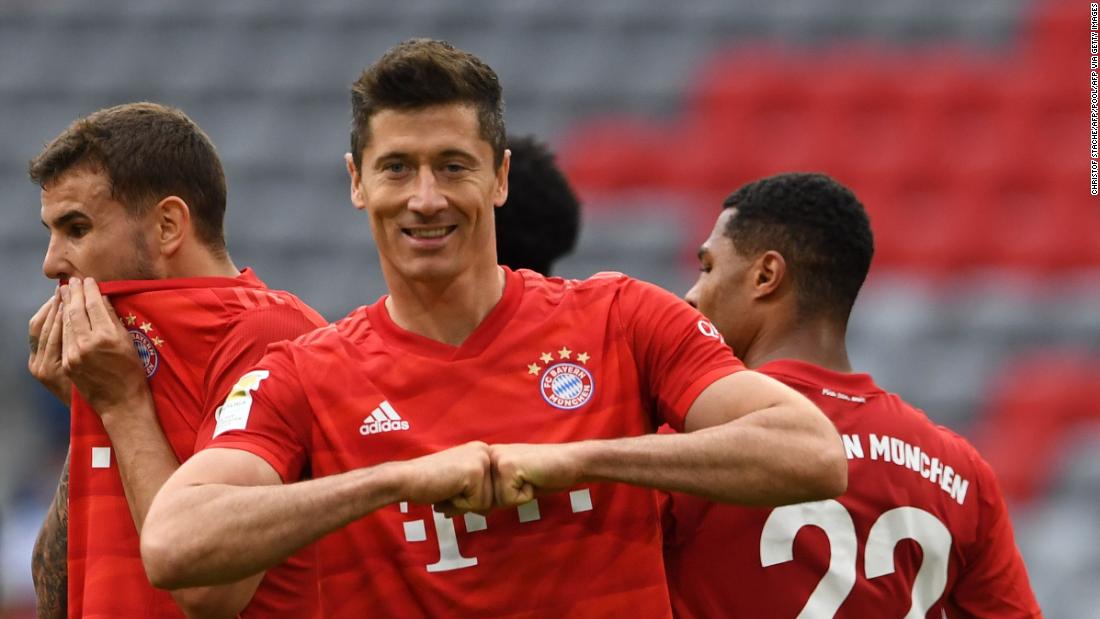 Robert Lewandowski se duplicó cuando el Bayern derrotó a Fortune para obtener una ventaja de 10 puntos