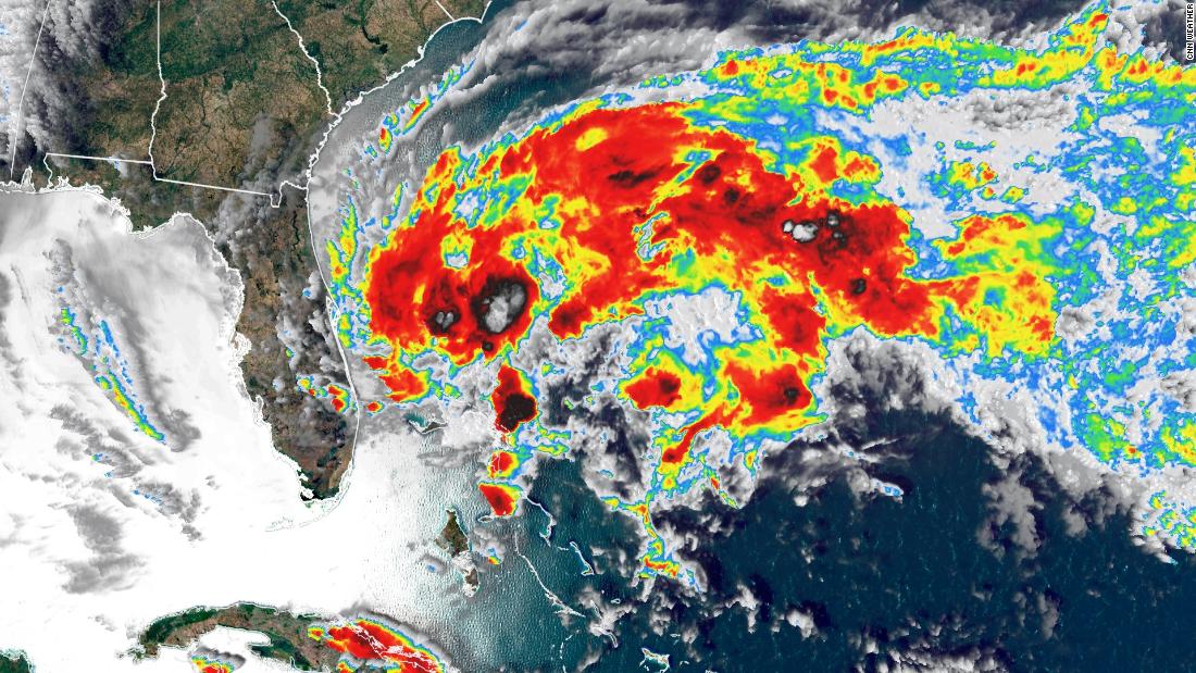 Una tormenta tropical Arthur surge en el Atlántico