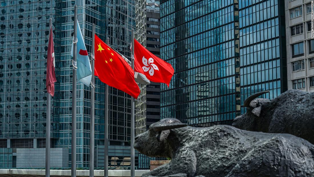 Las acciones en Hong Kong suben cuando los inversores se alejan de las tensiones entre Estados Unidos y China