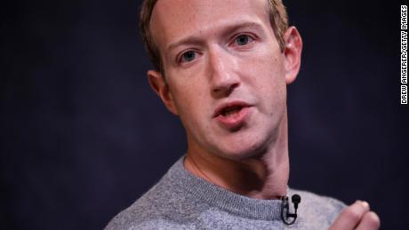 Mark Zuckerberg intenta explicar su inacción en los puestos de Trump a los empleados indignados