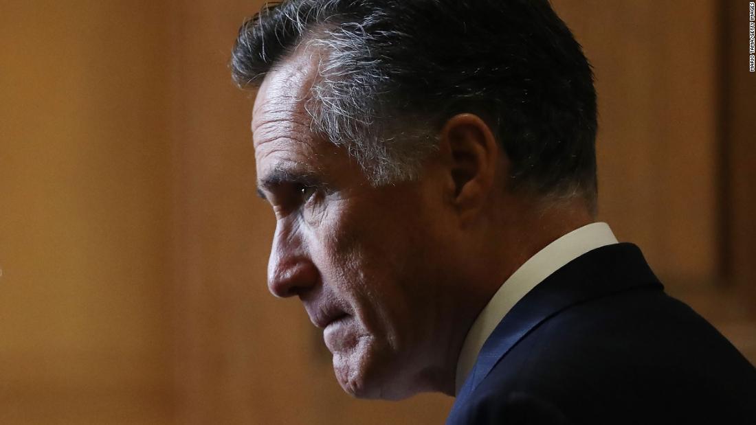 Mitt Romney es ahora una voz solitaria del Partido Republicano lista para enfrentarse a Trump