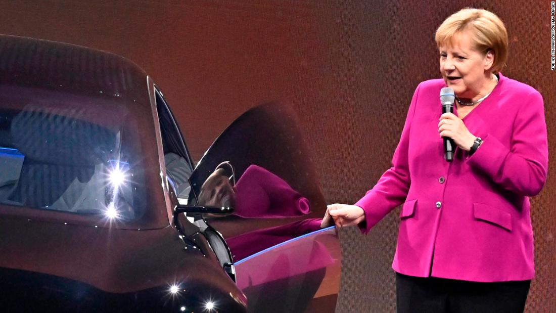 Alemania está regalando dinero para autos eléctricos como parte de un nuevo y enorme estímulo