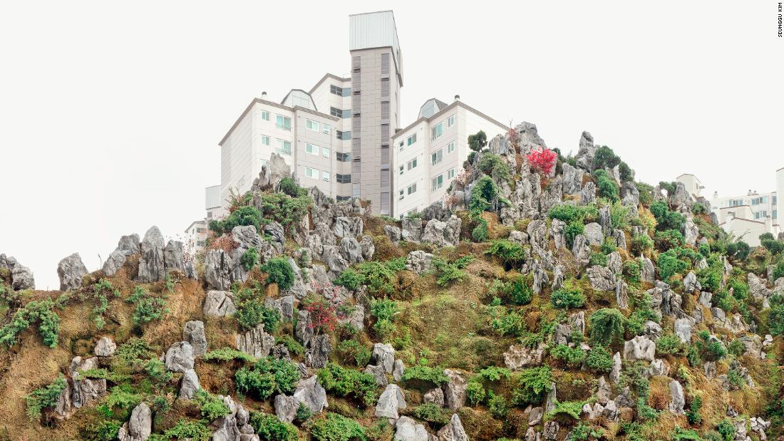 El fotógrafo Seunggu Kim capturó las "montañas" artificiales de Seúl