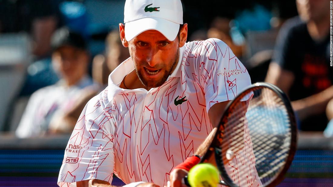 Novak Djokovic muestra una prueba de coronavirus positiva después del evento Adria Tour
