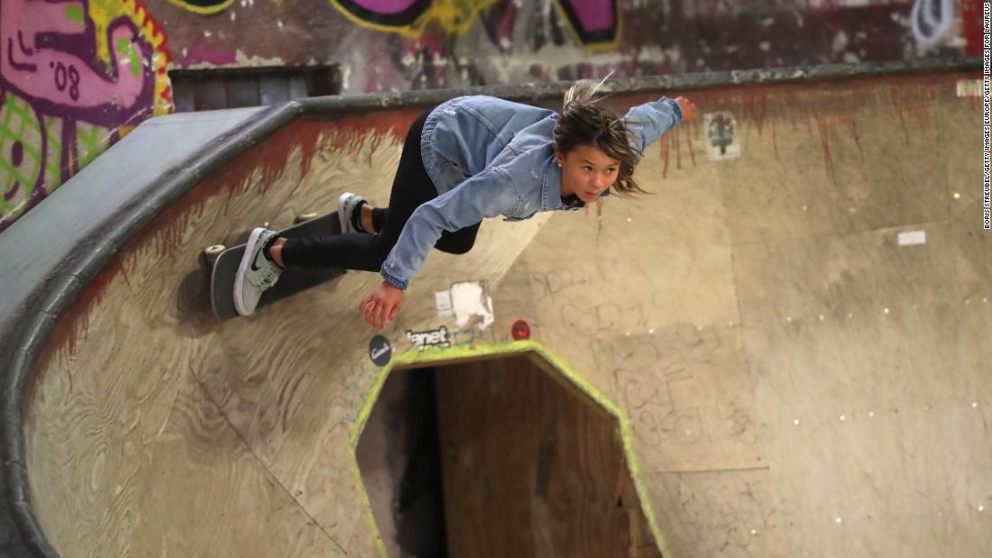 Sky Brown: Skater, 11 años, hospitalizado después de la caída de la película de terror.